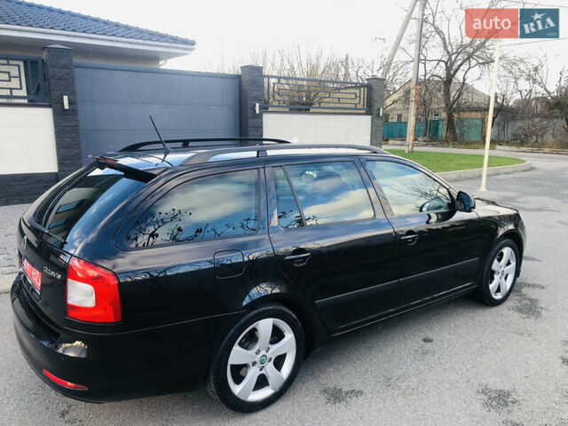 Черный Шкода Октавия, объемом двигателя 1.8 л и пробегом 212 тыс. км за 8200 $, фото 11 на Automoto.ua