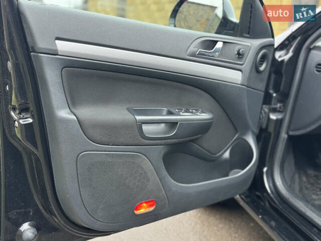 Чорний Шкода Октавія, об'ємом двигуна 1.8 л та пробігом 178 тис. км за 7999 $, фото 31 на Automoto.ua