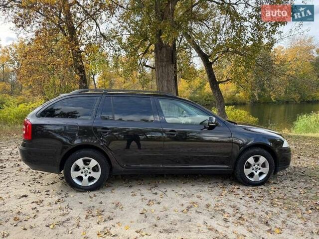 Шкода Октавия 2011 в Полтаве на Automoto.ua Черный Шкода Октавия, объемом двигателя 1.6 л и пробегом 220 тыс. км за 7600 $, фото 36 на Automoto.ua