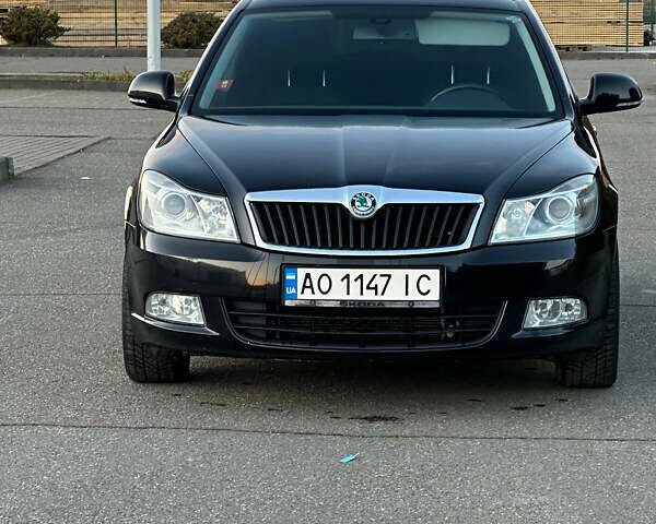 Черный Шкода Октавия, объемом двигателя 1.2 л и пробегом 260 тыс. км за 6800 $, фото 5 на Automoto.ua