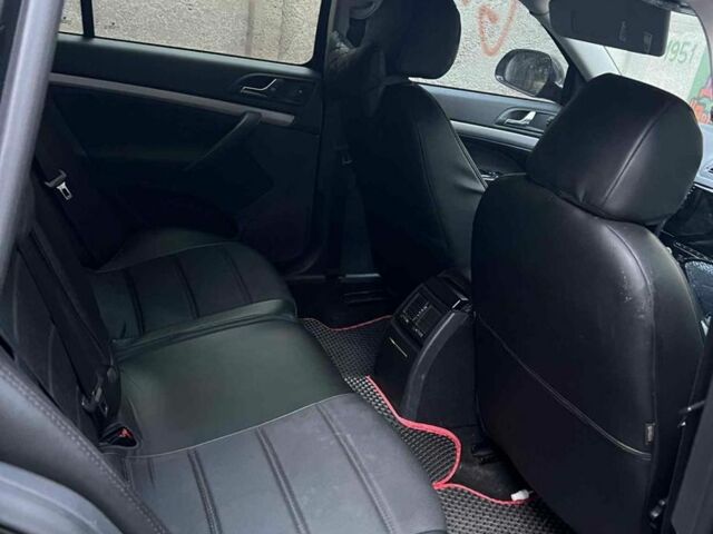 Черный Шкода Октавия, объемом двигателя 1.6 л и пробегом 307 тыс. км за 7000 $, фото 6 на Automoto.ua