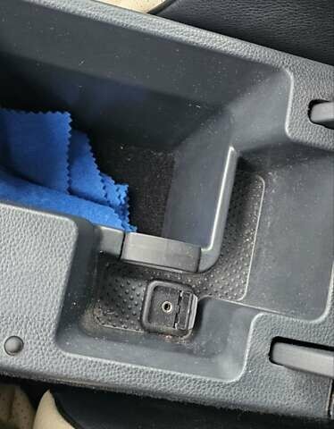 Черный Шкода Октавия, объемом двигателя 1.6 л и пробегом 216 тыс. км за 7700 $, фото 13 на Automoto.ua