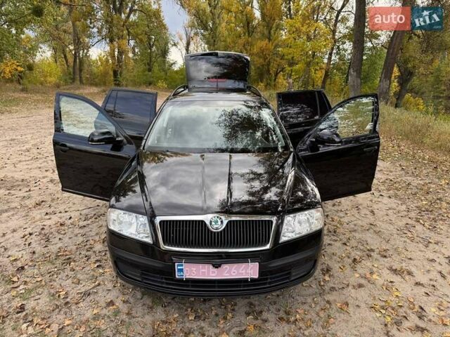 Шкода Октавия 2011 в Полтаве на Automoto.ua Черный Шкода Октавия, объемом двигателя 1.6 л и пробегом 220 тыс. км за 7600 $, фото 93 на Automoto.ua