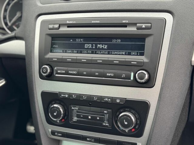 Чорний Шкода Октавія, об'ємом двигуна 2 л та пробігом 217 тис. км за 9500 $, фото 9 на Automoto.ua