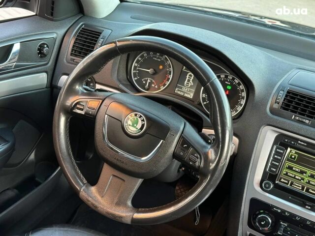 Шкода Октавия 2011 в Одессе на Automoto.ua Черный Шкода Октавия, объемом двигателя 1.6 л и пробегом 313 тыс. км за 9490 $, фото 6 на Automoto.ua
