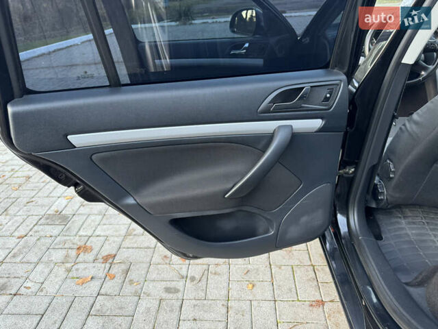 Черный Шкода Октавия, объемом двигателя 1.6 л и пробегом 243 тыс. км за 8350 $, фото 52 на Automoto.ua