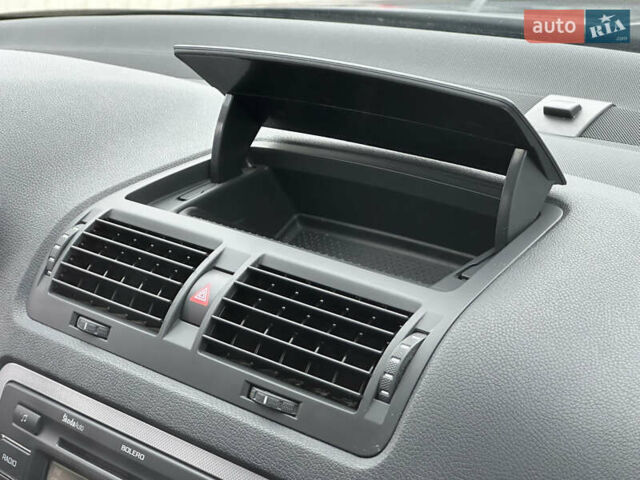 Черный Шкода Октавия, объемом двигателя 1.6 л и пробегом 157 тыс. км за 11390 $, фото 33 на Automoto.ua