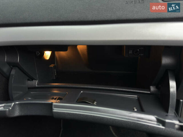 Черный Шкода Октавия, объемом двигателя 1.99 л и пробегом 211 тыс. км за 10755 $, фото 60 на Automoto.ua