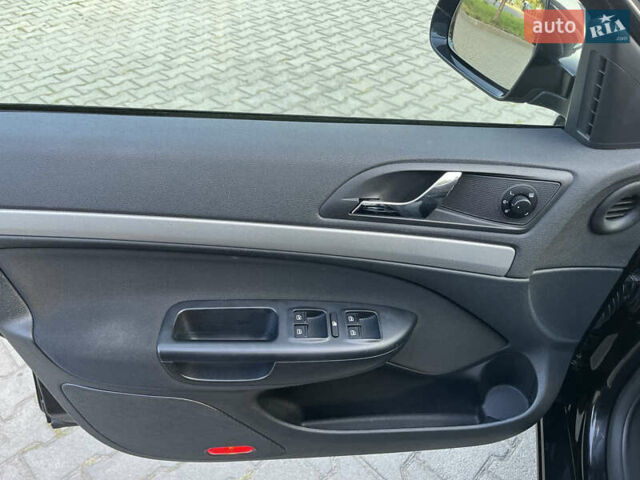 Черный Шкода Октавия, объемом двигателя 1.2 л и пробегом 230 тыс. км за 6800 $, фото 29 на Automoto.ua