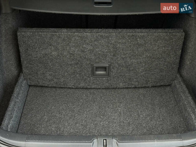 Черный Шкода Октавия, объемом двигателя 1.99 л и пробегом 211 тыс. км за 10755 $, фото 74 на Automoto.ua