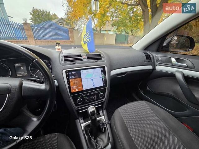 Черный Шкода Октавия, объемом двигателя 1.6 л и пробегом 243 тыс. км за 8999 $, фото 7 на Automoto.ua