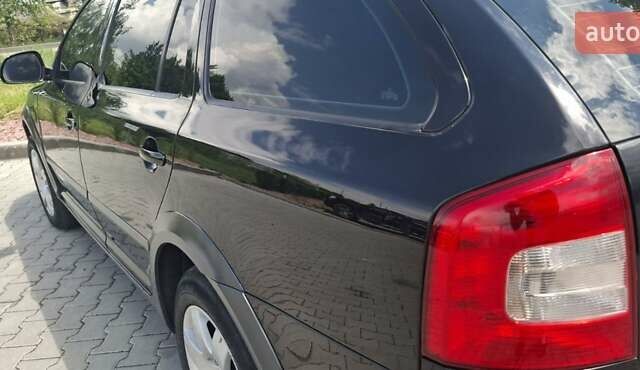 Черный Шкода Октавия, объемом двигателя 2 л и пробегом 267 тыс. км за 11400 $, фото 13 на Automoto.ua