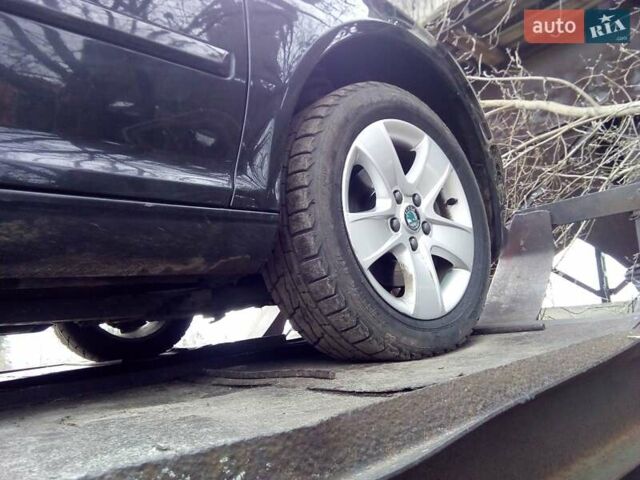 Черный Шкода Октавия, объемом двигателя 1.8 л и пробегом 260 тыс. км за 6500 $, фото 4 на Automoto.ua