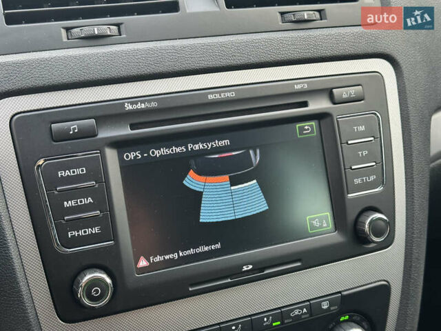 Черный Шкода Октавия, объемом двигателя 1.6 л и пробегом 157 тыс. км за 11390 $, фото 60 на Automoto.ua