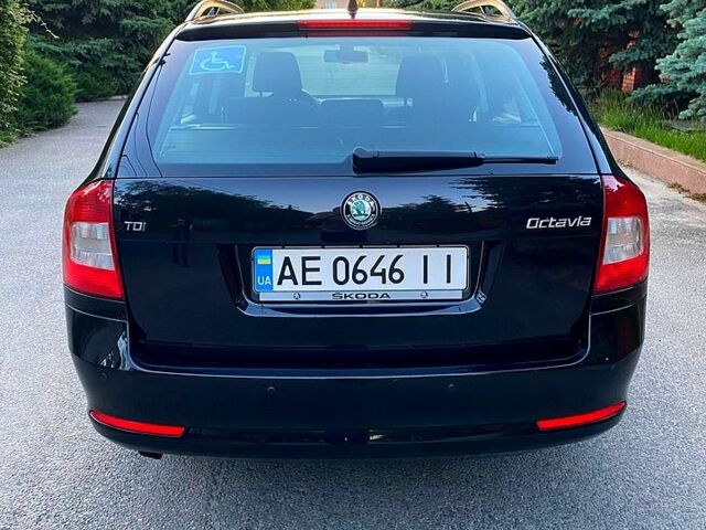 Чорний Шкода Октавія, об'ємом двигуна 1.6 л та пробігом 193 тис. км за 8500 $, фото 2 на Automoto.ua