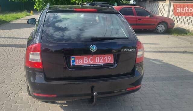 Чорний Шкода Октавія, об'ємом двигуна 1.8 л та пробігом 157 тис. км за 8000 $, фото 5 на Automoto.ua