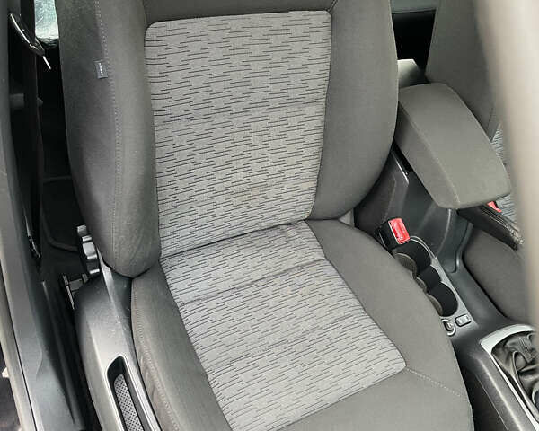 Чорний Шкода Октавія, об'ємом двигуна 1.6 л та пробігом 194 тис. км за 9399 $, фото 61 на Automoto.ua