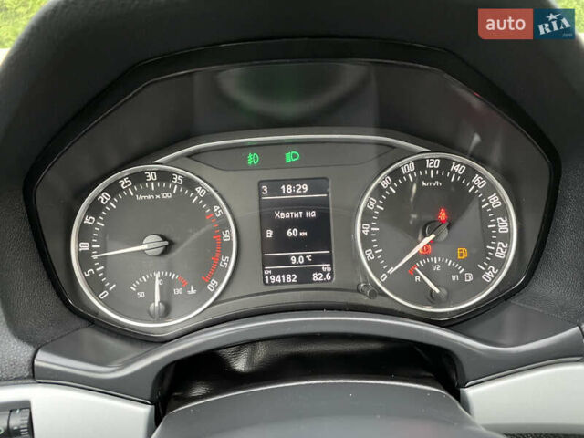 Чорний Шкода Октавія, об'ємом двигуна 1.6 л та пробігом 194 тис. км за 9399 $, фото 90 на Automoto.ua