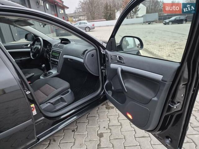 Чорний Шкода Октавія, об'ємом двигуна 1.8 л та пробігом 212 тис. км за 7100 $, фото 53 на Automoto.ua