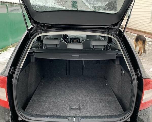 Черный Шкода Октавия, объемом двигателя 2 л и пробегом 252 тыс. км за 12000 $, фото 29 на Automoto.ua