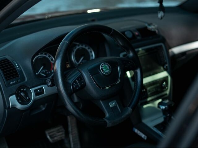 Черный Шкода Октавия, объемом двигателя 0 л и пробегом 290 тыс. км за 10999 $, фото 14 на Automoto.ua