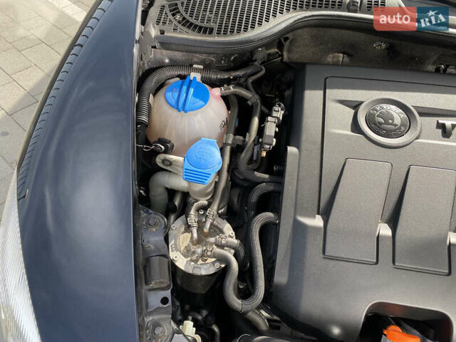 Чорний Шкода Октавія, об'ємом двигуна 1.6 л та пробігом 255 тис. км за 8700 $, фото 31 на Automoto.ua