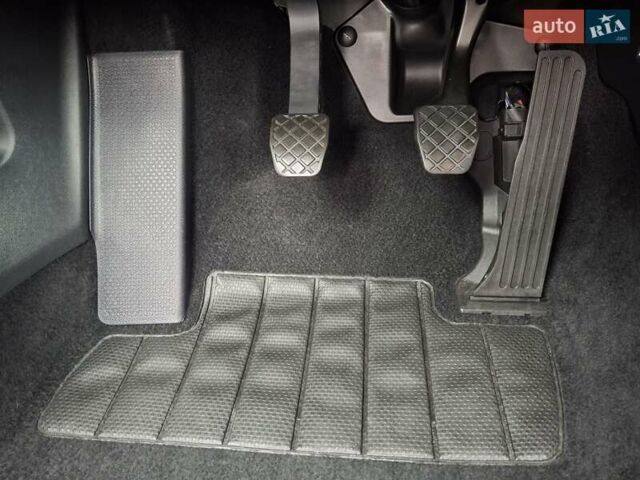 Чорний Шкода Октавія, об'ємом двигуна 1.6 л та пробігом 221 тис. км за 8600 $, фото 47 на Automoto.ua