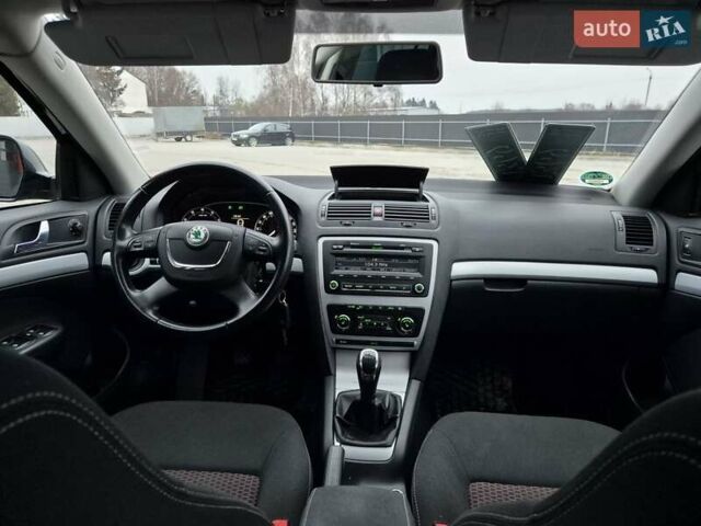 Чорний Шкода Октавія, об'ємом двигуна 1.8 л та пробігом 212 тис. км за 7100 $, фото 57 на Automoto.ua