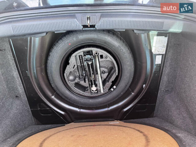 Черный Шкода Октавия, объемом двигателя 1.6 л и пробегом 274 тыс. км за 7999 $, фото 23 на Automoto.ua