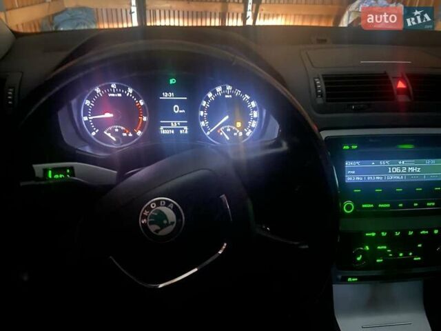 Черный Шкода Октавия, объемом двигателя 1.8 л и пробегом 183 тыс. км за 8500 $, фото 12 на Automoto.ua