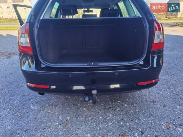 Черный Шкода Октавия, объемом двигателя 2 л и пробегом 178 тыс. км за 10250 $, фото 25 на Automoto.ua