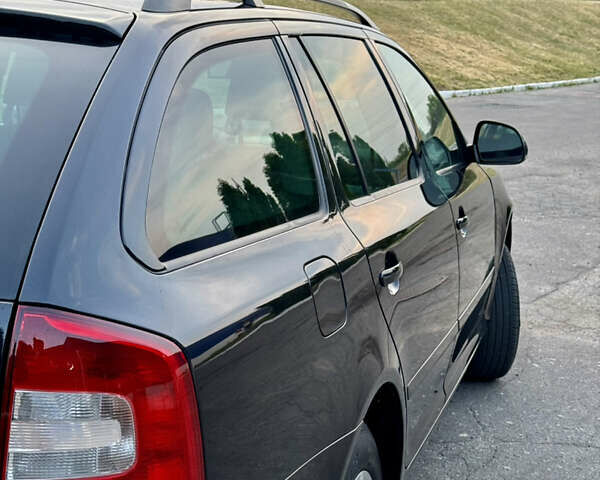 Черный Шкода Октавия, объемом двигателя 1.2 л и пробегом 240 тыс. км за 6950 $, фото 11 на Automoto.ua