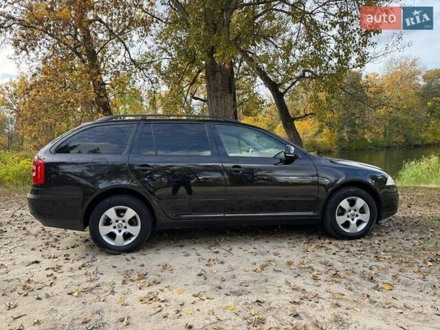 Шкода Октавия 2011 в Полтаве на Automoto.ua Черный Шкода Октавия, объемом двигателя 1.6 л и пробегом 220 тыс. км за 7600 $, фото 28 на Automoto.ua