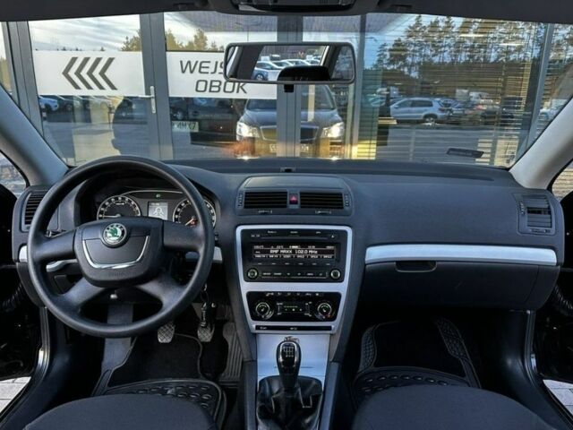 Черный Шкода Октавия, объемом двигателя 2 л и пробегом 250 тыс. км за 2850 $, фото 6 на Automoto.ua