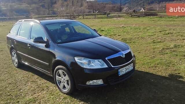 Чорний Шкода Октавія, об'ємом двигуна 1.6 л та пробігом 240 тис. км за 9000 $, фото 5 на Automoto.ua
