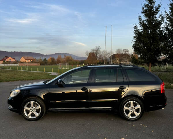 Шкода Октавія 2011 у Мукачеве на Automoto.ua Чорний Шкода Октавія, об'ємом двигуна 0 л та пробігом 244 тис. км за 7800 $, фото 1 на Automoto.ua