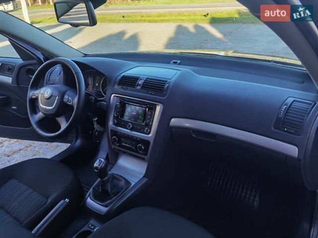 Черный Шкода Октавия, объемом двигателя 2 л и пробегом 178 тыс. км за 10250 $, фото 33 на Automoto.ua