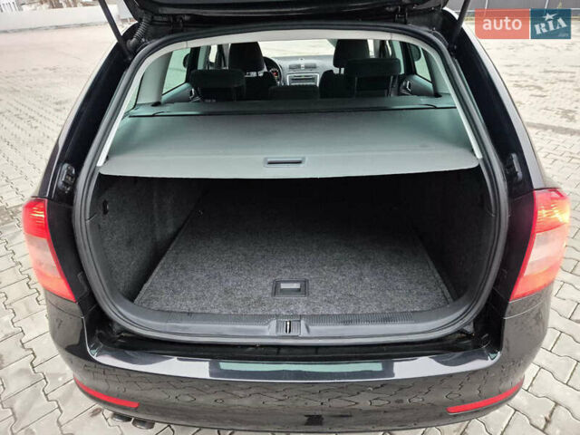 Чорний Шкода Октавія, об'ємом двигуна 1.8 л та пробігом 212 тис. км за 8300 $, фото 26 на Automoto.ua