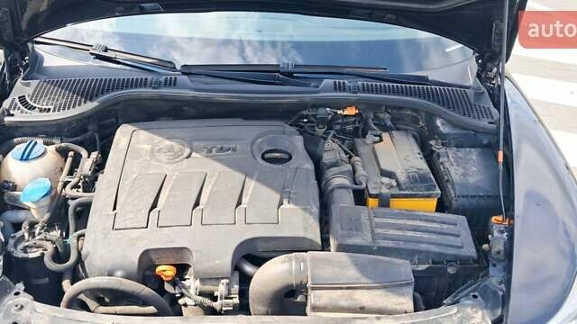 Черный Шкода Октавия, объемом двигателя 1.6 л и пробегом 276 тыс. км за 8100 $, фото 18 на Automoto.ua