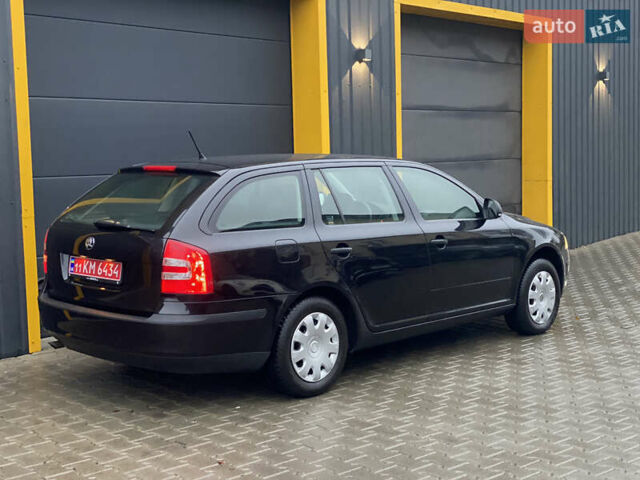 Черный Шкода Октавия, объемом двигателя 1.6 л и пробегом 198 тыс. км за 6999 $, фото 19 на Automoto.ua