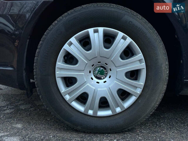 Чорний Шкода Октавія, об'ємом двигуна 1.6 л та пробігом 237 тис. км за 8190 $, фото 10 на Automoto.ua