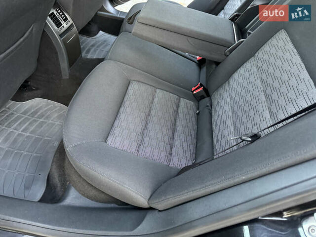 Черный Шкода Октавия, объемом двигателя 1.6 л и пробегом 243 тыс. км за 8350 $, фото 53 на Automoto.ua