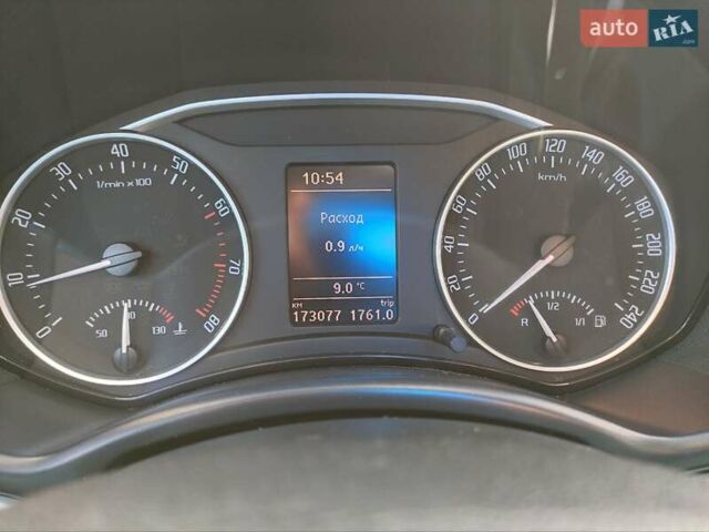 Шкода Октавия 2011 в Сумах на Automoto.ua Черный Шкода Октавия, объемом двигателя 1.8 л и пробегом 173 тыс. км за 8850 $, фото 8 на Automoto.ua
