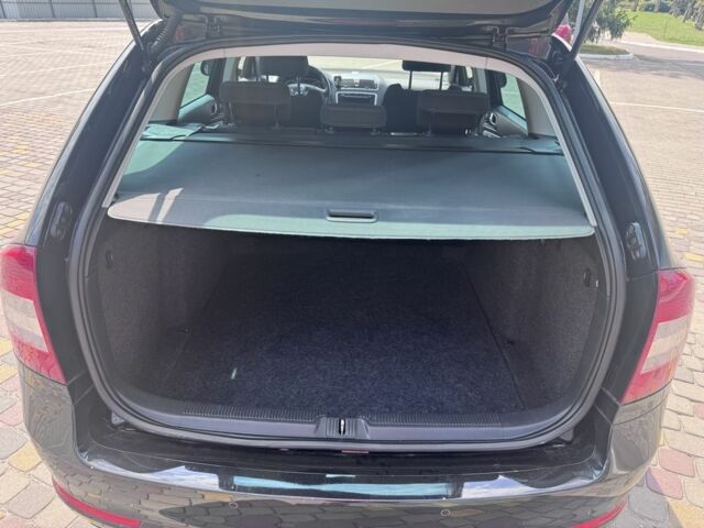 Черный Шкода Октавия, объемом двигателя 1.6 л и пробегом 274 тыс. км за 7999 $, фото 21 на Automoto.ua