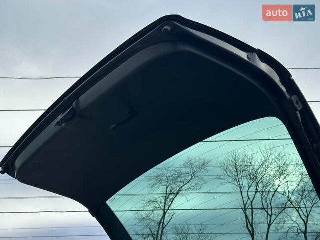 Черный Шкода Октавия, объемом двигателя 1.6 л и пробегом 157 тыс. км за 11390 $, фото 50 на Automoto.ua