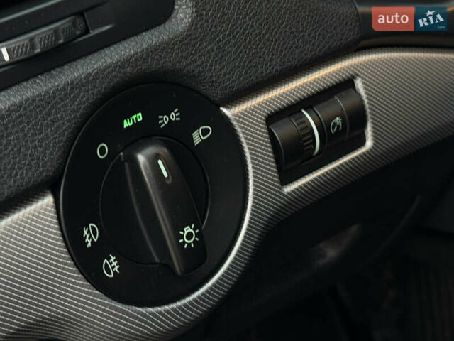 Черный Шкода Октавия, объемом двигателя 1.99 л и пробегом 211 тыс. км за 10755 $, фото 34 на Automoto.ua