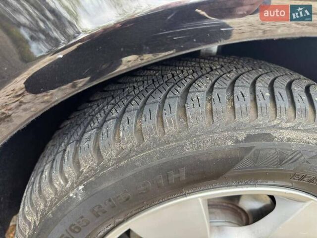 Шкода Октавия 2011 в Полтаве на Automoto.ua Черный Шкода Октавия, объемом двигателя 1.6 л и пробегом 220 тыс. км за 7600 $, фото 65 на Automoto.ua