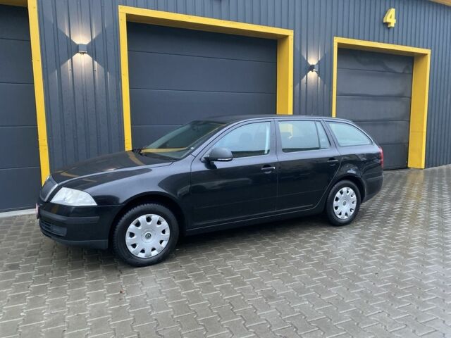 Чорний Шкода Октавія, об'ємом двигуна 1.6 л та пробігом 198 тис. км за 6999 $, фото 4 на Automoto.ua