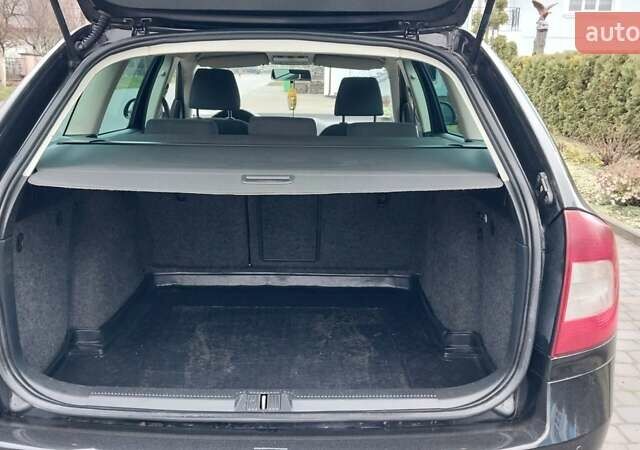 Чорний Шкода Октавія, об'ємом двигуна 1.6 л та пробігом 248 тис. км за 8500 $, фото 6 на Automoto.ua