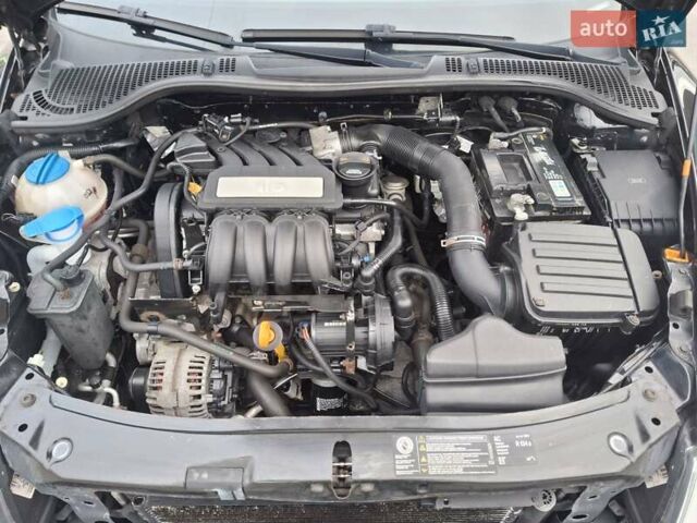 Чорний Шкода Октавія, об'ємом двигуна 1.6 л та пробігом 221 тис. км за 8600 $, фото 77 на Automoto.ua